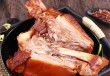 新澳门资料大全正版资料?奥利奥_ 如何解决红烧肉不好吃的问题呢？ 加入这4种调料，红烧肉就香了。 肉越嚼越香。